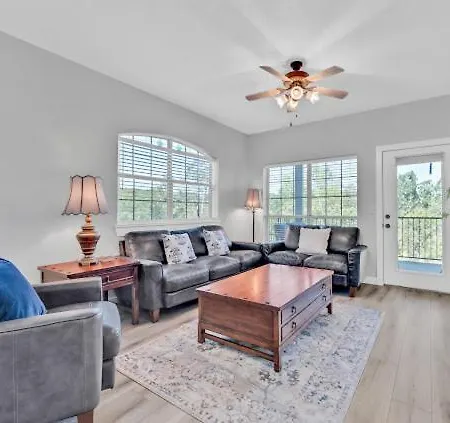 1037 Branson Luxury Retreat-Golf View-Silver Dollar City